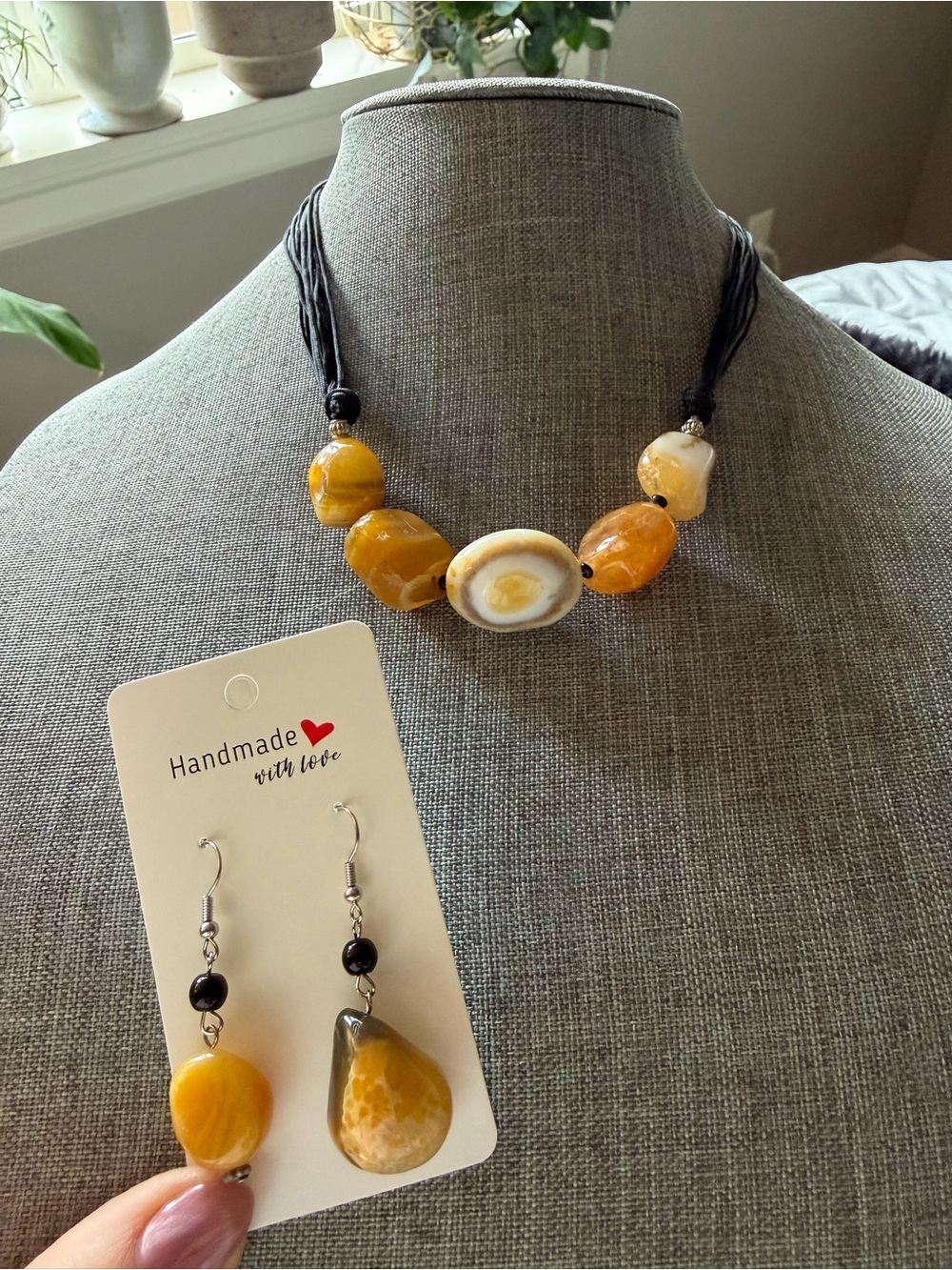 Handmade Yellow Agate Bead Necklace with Matching Earrings